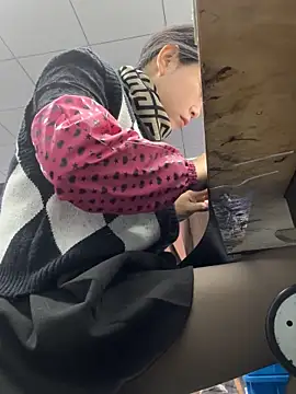 DHJM168 online show from December 17, 2025, 12:59 am