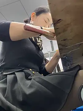 Snapshot of DHJM168 chatting on December 2, 2025, 12:44 am DHJM168 online show from December 2, 2025, 12:44 am