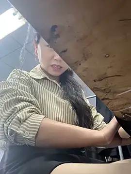 Snapshot of DHJM168 chatting on October 30, 2025, 1:04 am DHJM168 online show from October 30, 2025, 1:04 am