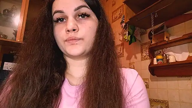 Snapshot of DierdreCousineau chatting on November 21, 2025, 10:14 am DierdreCousineau online show from November 21, 2025, 10:14 am