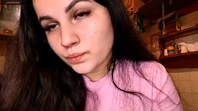 Snapshot of DierdreCousineau chatting on November 17, 2025, 10:08 am DierdreCousineau online show from November 17, 2025, 10:08 am