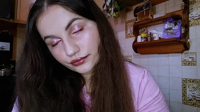 Snapshot of DierdreCousineau chatting on October 14, 2025, 8:15 am DierdreCousineau online show from October 14, 2025, 8:15 am