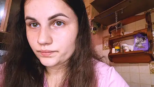 Snapshot of DierdreCousineau chatting on October 11, 2025, 9:10 am DierdreCousineau online show from October 11, 2025, 9:10 am