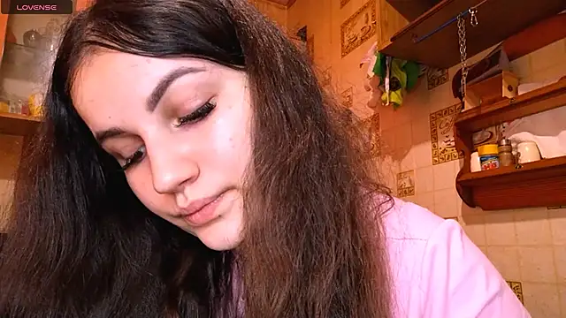 Snapshot of DierdreCousineau chatting on December 2, 2025, 10:17 am DierdreCousineau online show from December 2, 2025, 10:17 am