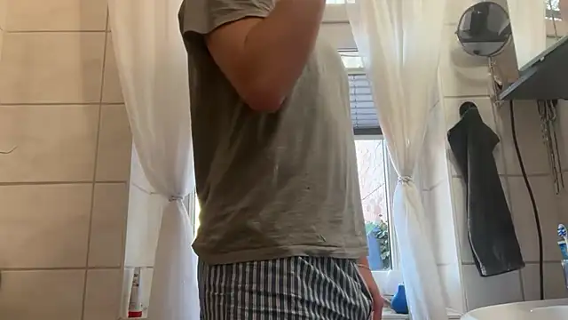 RioBlaze online show from March 8, 2026, 1:03 pm