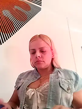 Alanna Grays online show from December 1, 2025, 1:34 pm