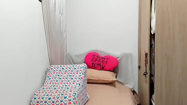 Snapshot of Isbettyche chatting on November 21, 2025, 11:26 pm Isbettyche online show from November 21, 2025, 11:26 pm