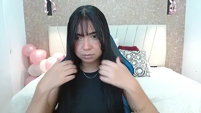 Snapshot of AliceSmiith_ chatting on October 7, 2025, 5:58 pm AliceSmiith online show from October 7, 2025, 5:58 pm