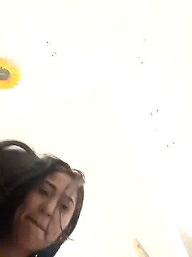 Snapshot of Liahdiaz_ chatting on November 21, 2025, 12:37 pm Liahdiaz online show from November 21, 2025, 12:37 pm