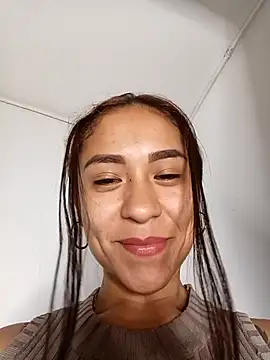 Snapshot of Liahdiaz_ chatting on November 19, 2025, 5:13 pm Liahdiaz online show from November 19, 2025, 5:13 pm