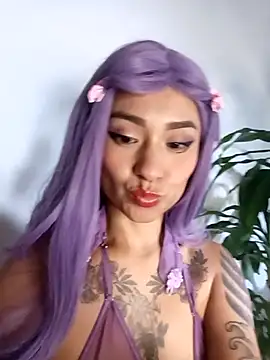 Liahdiaz  online show from December 18, 2025, 4:11 pm