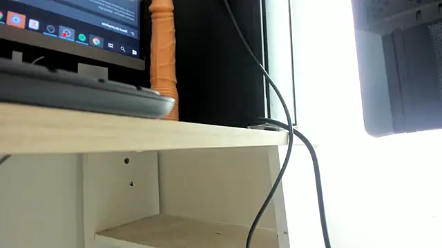 galactica  online show from October 29, 2025, 11:42 am