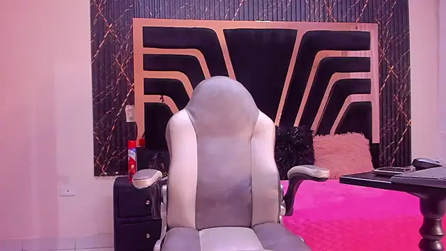 LicyEvans1 online show from October 8, 2025, 1:45 pm