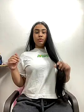 Snapshot of miawhithee chatting on November 27, 2025, 1:50 am miawhithee online show from November 27, 2025, 1:50 am