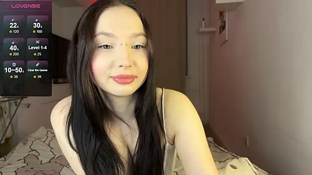 june mooon online show from January 8, 2026, 9:21 pm