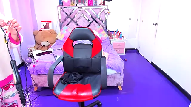 Luna Analya online show from March 7, 2026, 1:05 pm