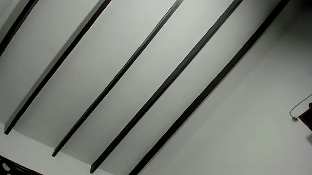 Rihanna hotx online show from December 17, 2025, 3:44 am