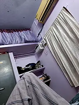 maddy3108 online show from September 27, 2025, 11:49 am