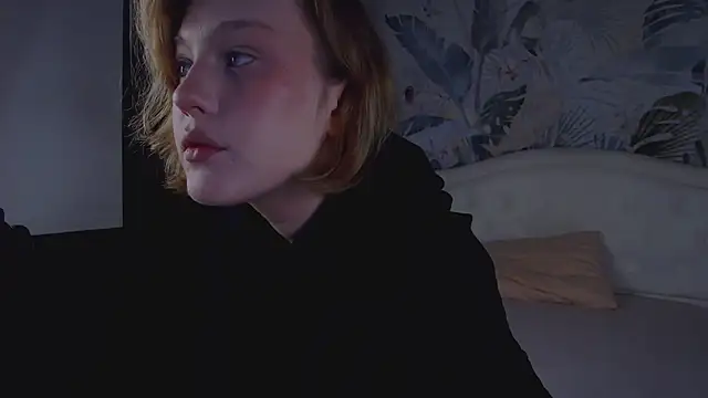 Snapshot of CaitlinSugar chatting on July 12, 2026, 12:06 pm CaitlinSugar online show from July 12, 2026, 12:06 pm