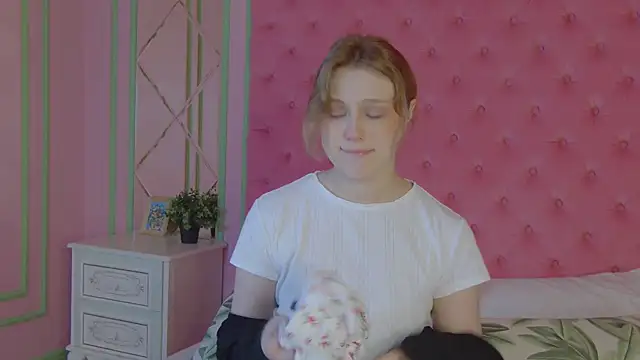 CaitlinSugar online show from May 25, 2026, 4:23 am