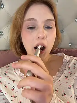 Snapshot of CaitlinSugar chatting on July 14, 2026, 10:21 am CaitlinSugar online show from July 14, 2026, 10:21 am