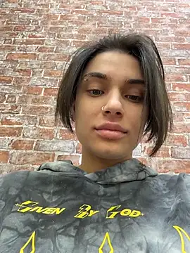 Snapshot of VioletAsh chatting on November 3, 2025, 4:39 am VioletAsh online show from November 3, 2025, 4:39 am