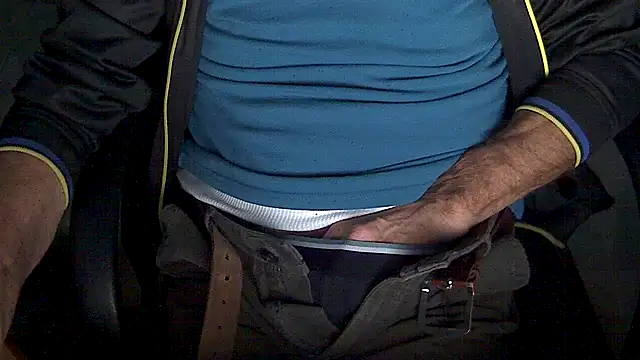 velikifant7 online show from January 8, 2026, 5:13 am