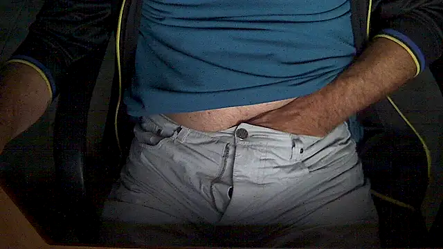 velikifant7 online show from November 16, 2025, 5:12 am