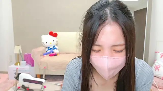 Snapshot of riri__nyan_o0 chatting on July 12, 2026, 12:44 am riri nyan o0 online show from July 12, 2026, 12:44 am