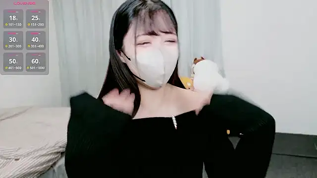yuna yyy online show from October 14, 2025, 4:13 am