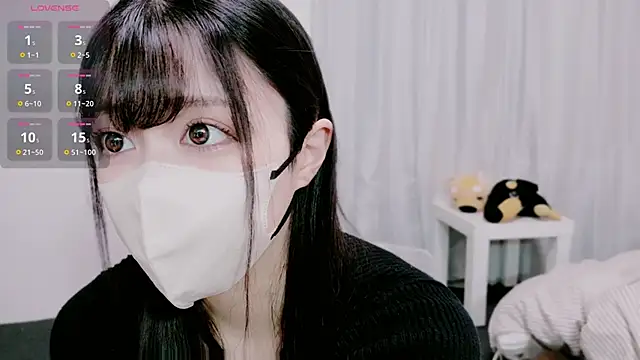 yuna yyy online show from October 21, 2025, 4:56 am