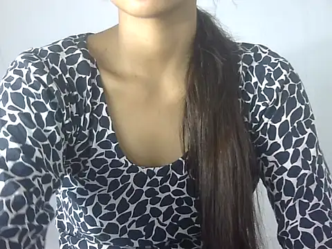 Snapshot of Nura7 chatting on September 11, 2025, 6:52 pm Nura7 online show from September 11, 2025, 6:52 pm