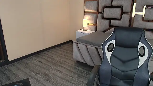 Snapshot of Candy_Velvet chatting on November 12, 2025, 2:59 am Candy Velvet online show from November 12, 2025, 2:59 am