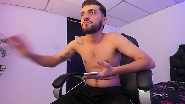 Jeremyy Boy online show from October 17, 2025, 3:32 am