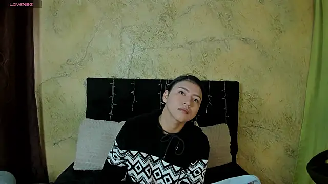 Snapshot of Tiffany_Nm chatting on April 30, 2026, 1:40 pm Tiffany Nm online show from April 30, 2026, 1:40 pm