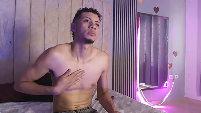 Snapshot of DustinandJordan chatting on November 20, 2025, 1:34 pm DustinandJordan online show from November 20, 2025, 1:34 pm