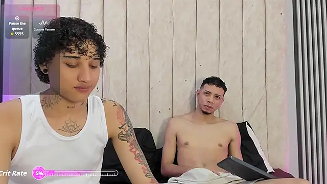 Snapshot of DustinandJordan chatting on November 12, 2025, 4:38 am DustinandJordan online show from November 12, 2025, 4:38 am