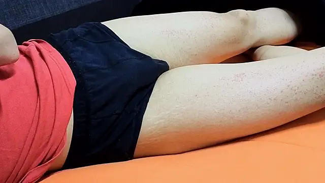 Snapshot of AmaliaKarina chatting on November 30, 2025, 11:16 pm AmaliaKarina online show from November 30, 2025, 11:16 pm