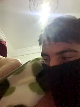 Snapshot of 3Omar45 chatting on November 16, 2025, 8:24 pm 3Omar45 online show from November 16, 2025, 8:24 pm