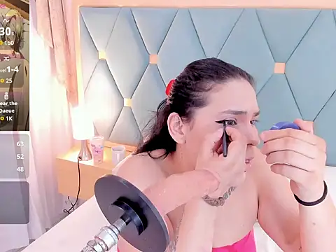 TIFFANY GLOW   online show from October 10, 2025, 10:10 pm