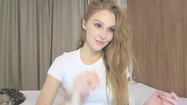 Brigitte Bardot online show from September 22, 2025, 6:41 am