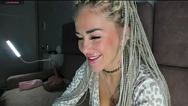 Snapshot of Kira_Key chatting on July 13, 2026, 11:09 am Kira Key online show from July 13, 2026, 11:09 am