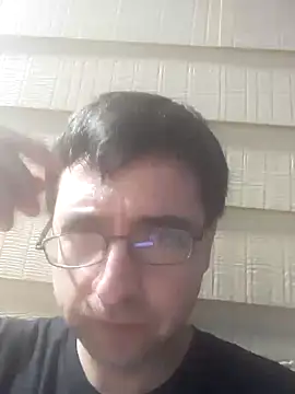 Gearsuit online show from September 29, 2025, 12:39 am