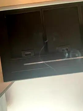 Bella Vixen  online show from November 25, 2025, 1:44 pm