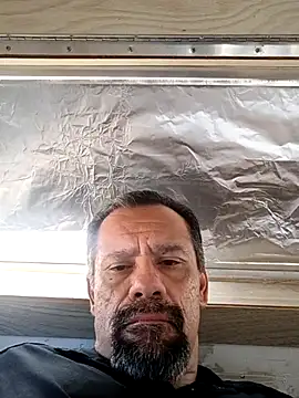 curiousonlooker10 online show from December 16, 2025, 6:23 pm