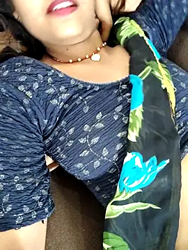 Snapshot of AnanyaKapoor89 chatting on September 21, 2025, 6:18 am AnanyaKapoor89 online show from September 21, 2025, 6:18 am