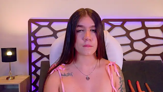 Snapshot of kloe_bella chatting on November 5, 2025, 1:14 pm kloe bella online show from November 5, 2025, 1:14 pm