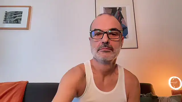 Snapshot of Milkywaymen chatting on November 22, 2025, 2:05 pm Milkywaymen online show from November 22, 2025, 2:05 pm