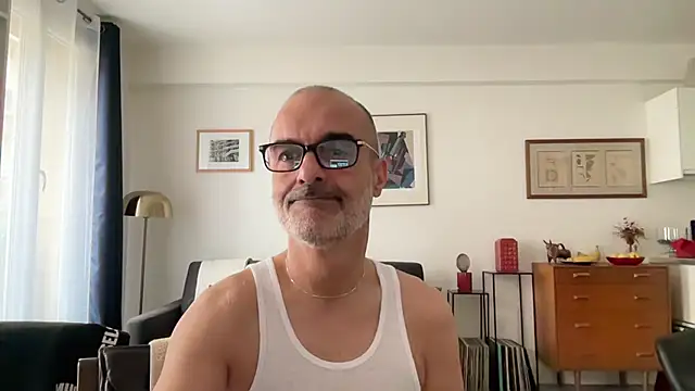 Milkywaymen online show from May 11, 2026, 11:44 am