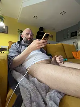 smint06 online show from March 18, 2026, 5:03 pm